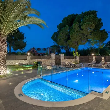 Luxury Vanato & Pool Βίλα Koukounariá